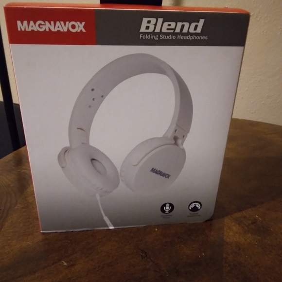 Magnavox Other - Magnavox Headphones